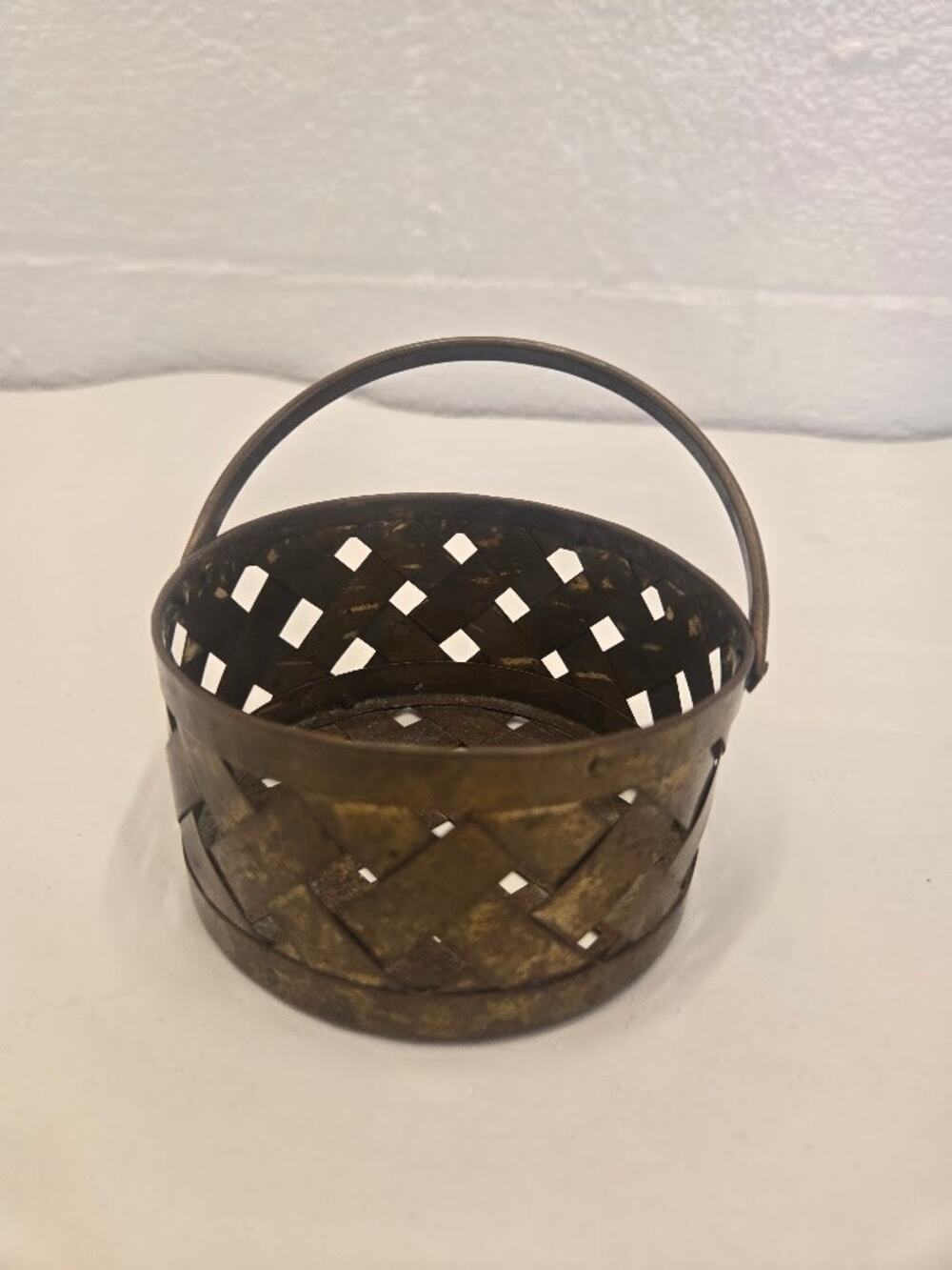 Vintage Solid Brass Woven Basket Weave Trinket Dish Folding Handle Hammered